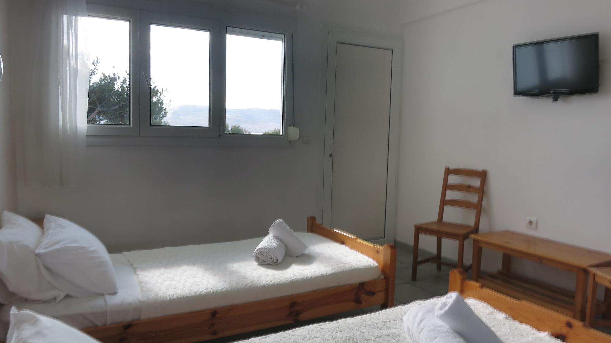 Lagada Hotel Adamantas (Milos)