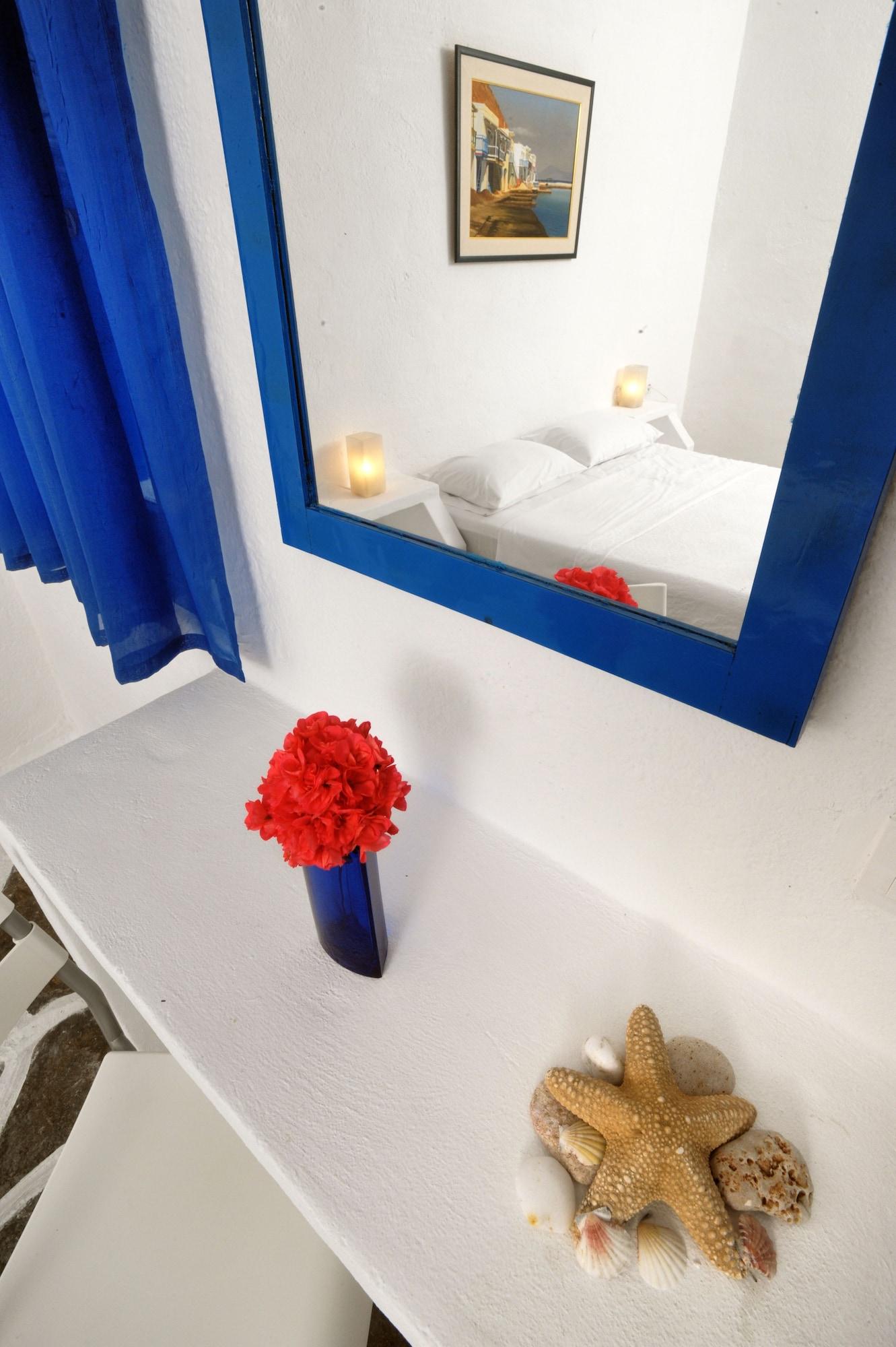 Lagada Hotel Adamantas (Milos)